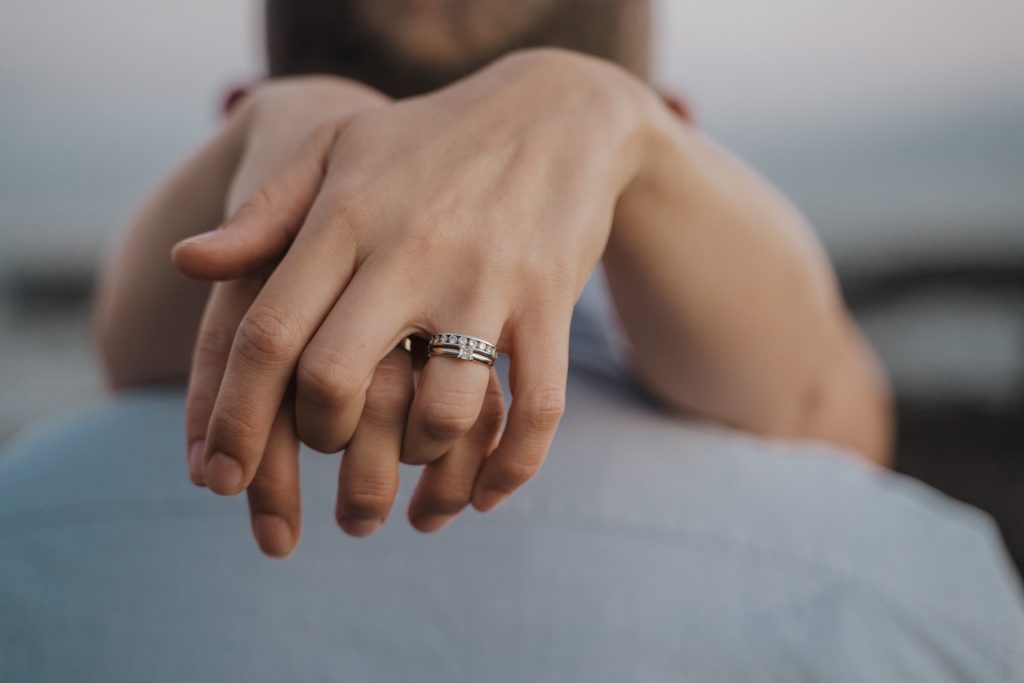 7 Reasons to Get a Custom Engagement Ring