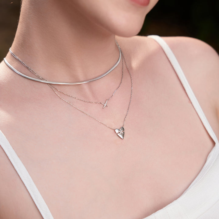 Silver Heart Kiss Pavé Necklace