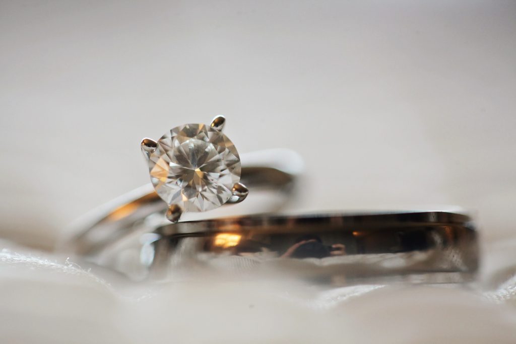 solitaire diamond engagement ring